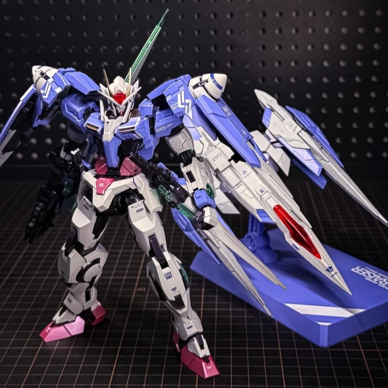 Bandai Gundam Hg - نموذج مينغهو الجديد MB 1/100 00